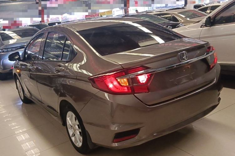 Used Honda Greiz 2016 1.5L Manual Classic Edition Rear Left 45 Deg