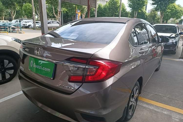 Used Honda Greiz 2016 1.5L CVT Classic Edition Rear Right 45 Deg