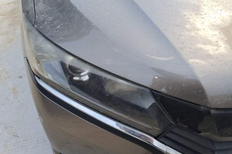 Used Honda Greiz 2016 1.5L Manual Classic Edition Right Front Headlight