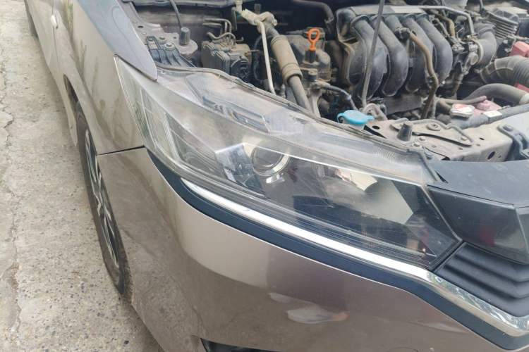 Used Honda Greiz 2016 1.5L Manual Classic Edition Right Front Headlight
