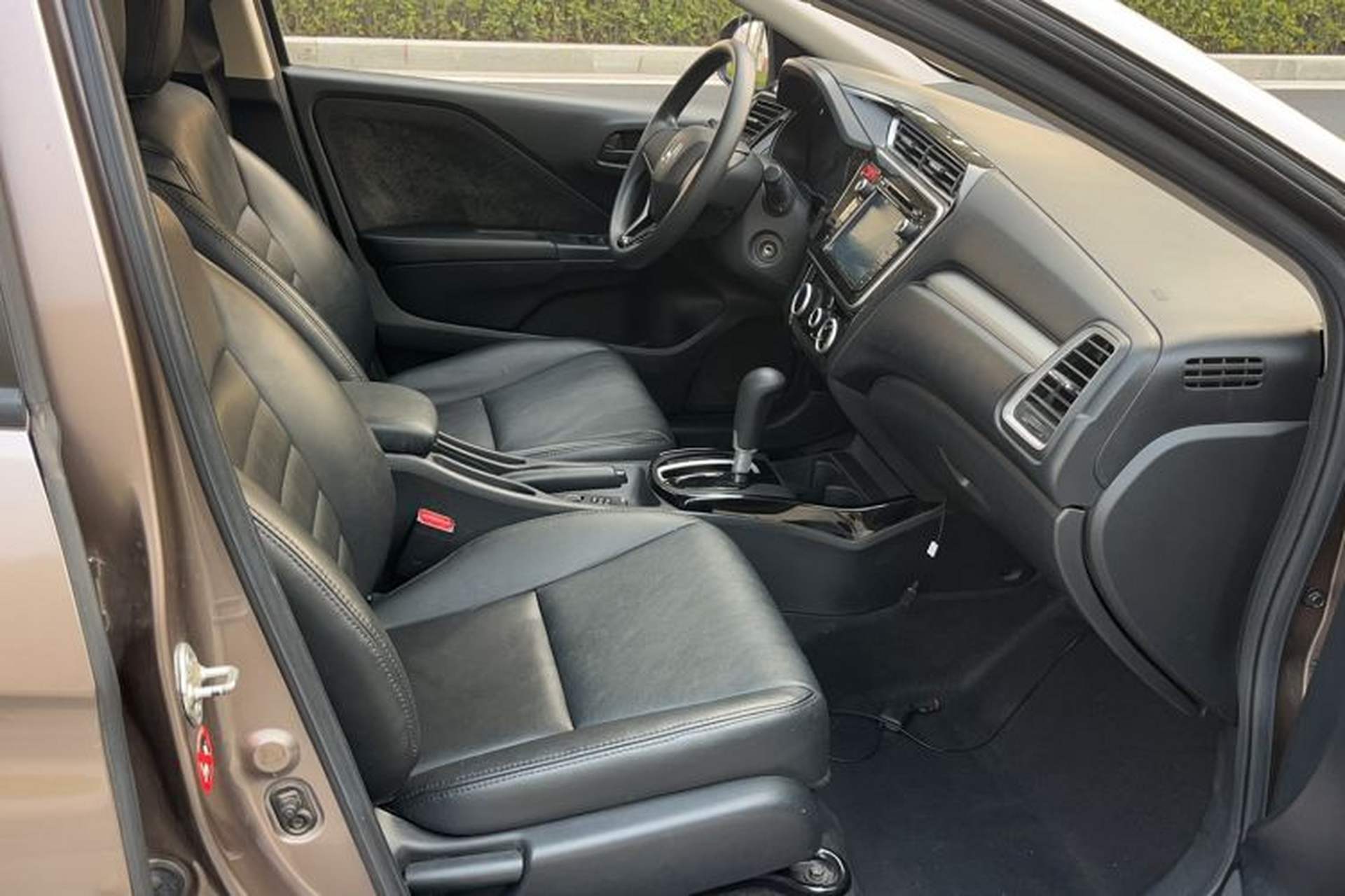 Used Honda Greiz 2016 1.5L CVT Fashion Edition Right Front Seat