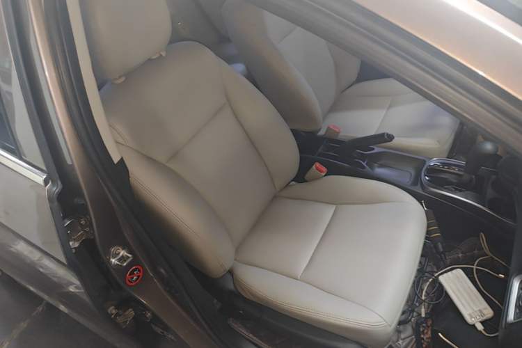 Used Honda Greiz 2016 1.5L CVT Classic Edition Right Front Seat