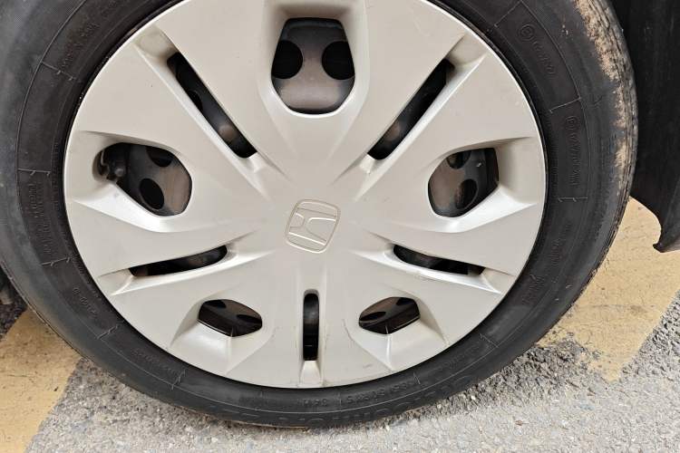 Used Honda Greiz 2016 1.5L CVT Classic Edition Right Front Wheel Hub