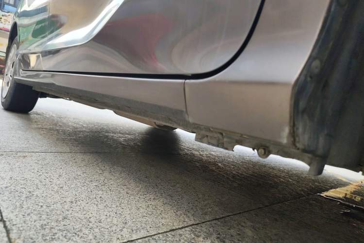 Used Honda Greiz 2016 1.5L CVT Classic Edition Right Side Sill