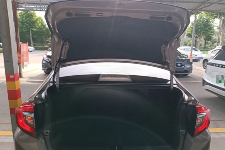 Used Honda Greiz 2016 1.5L CVT Classic Edition Trunk