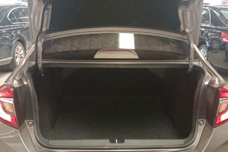 Used Honda Greiz 2016 1.5L Manual Classic Edition Trunk