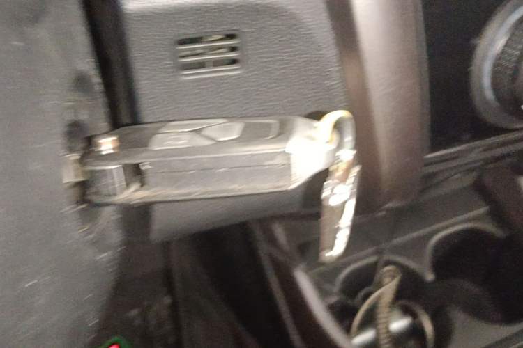 Used Honda Greiz 2016 1.5L Manual Classic Edition Vehicle Key