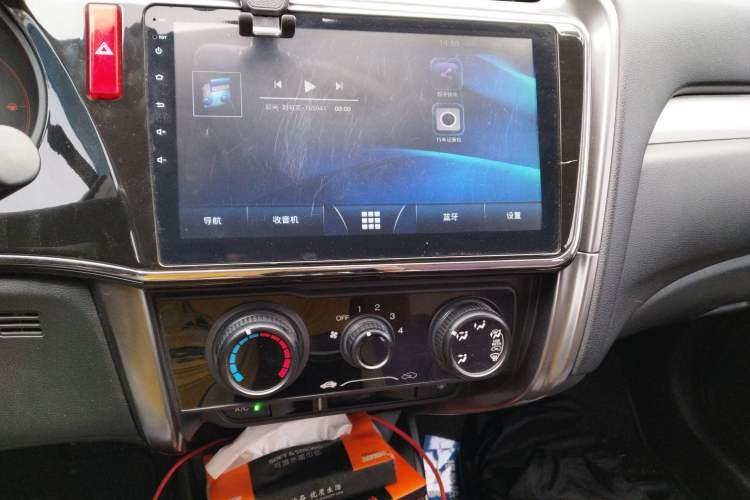 Used Honda Greiz 2016 1.5L Manual Classic Edition Audio And AC Panel