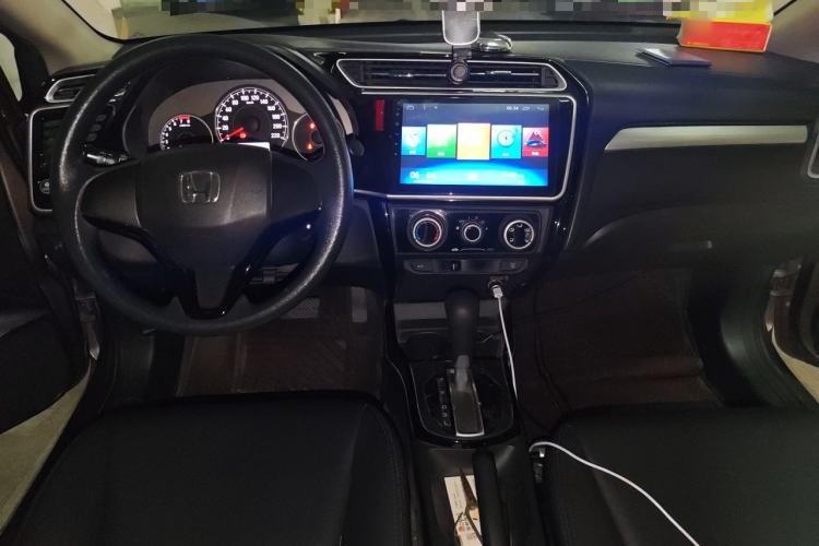 Used Honda Greiz 2016 1.5L CVT Comfort Version Center Console