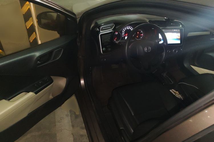 Used Honda Greiz 2016 1.5L CVT Comfort Version Driver Seat