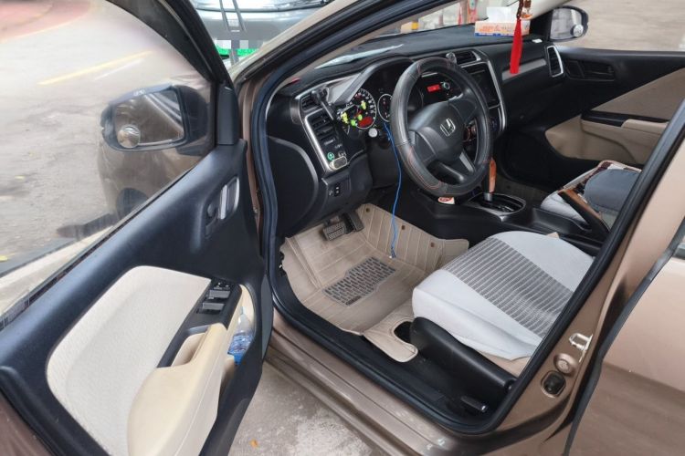 Used Honda Greiz 2016 1.5L CVT Comfort Version Driver Seat