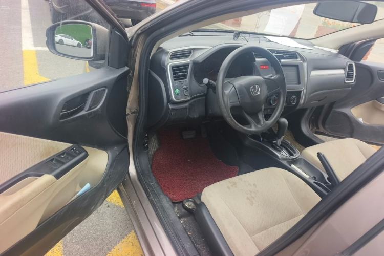 Used Honda Greiz 2016 1.5L CVT Classic Edition Driver Seat