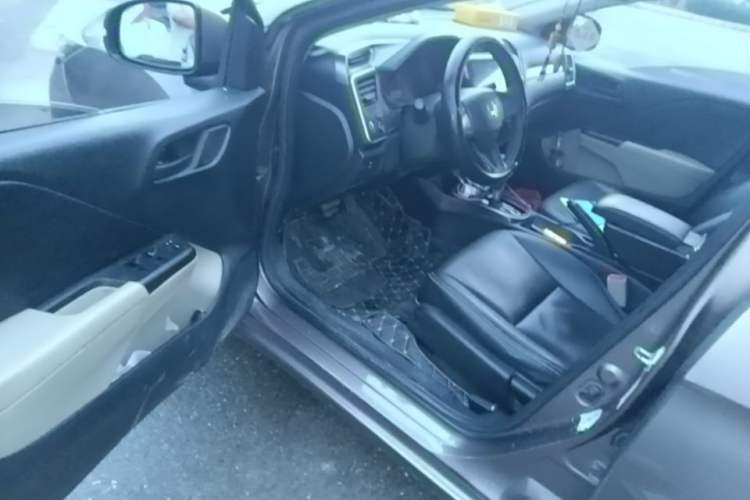 Used Honda Greiz 2016 1.5L CVT Classic Edition Driver Seat