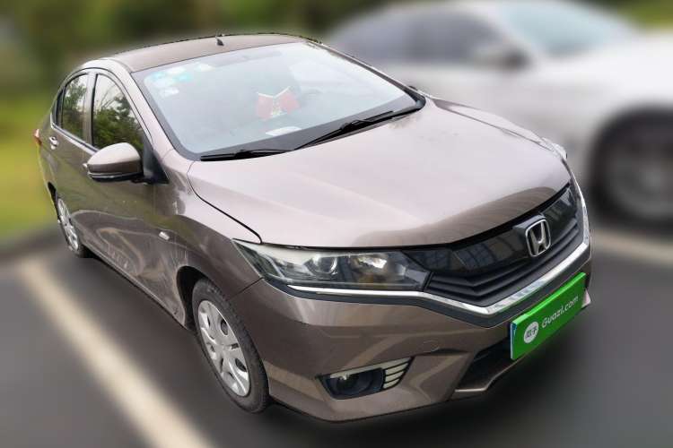 Used Honda Greiz 2016 1.5L Manual Classic Edition Front Right 45 Deg