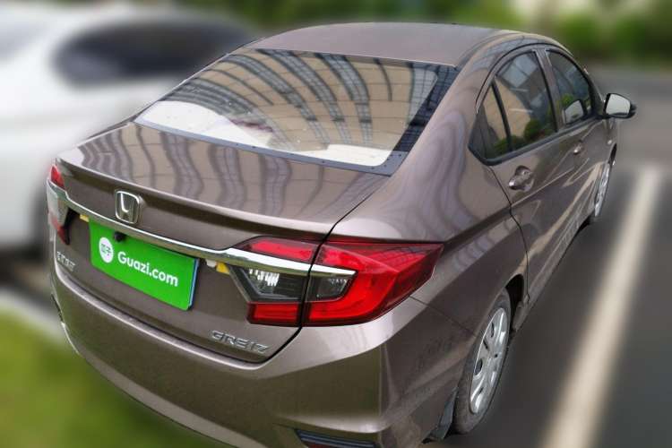 Used Honda Greiz 2016 1.5L Manual Classic Edition Rear Right 45 Deg