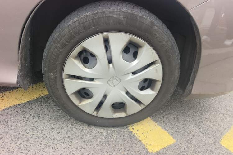 Used Honda Greiz 2016 1.5L CVT Classic Edition Right Front Wheel Hub