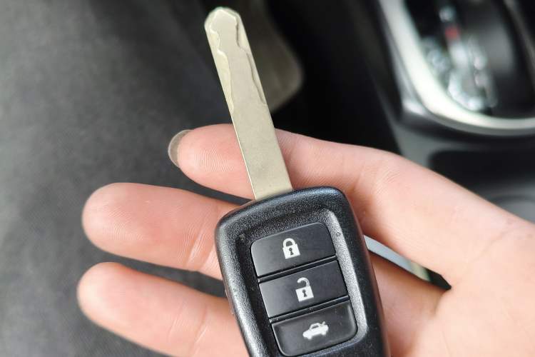 Used Honda Greiz 2016 1.5L CVT Comfort Version Vehicle Key