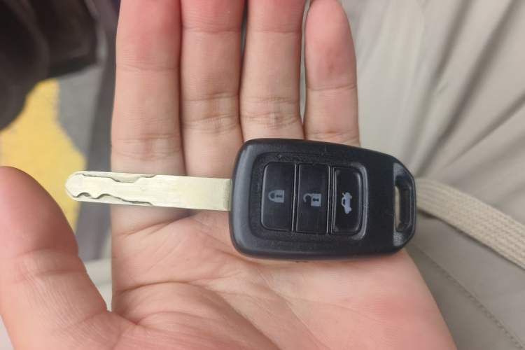 Used Honda Greiz 2016 1.5L CVT Classic Edition Vehicle Key