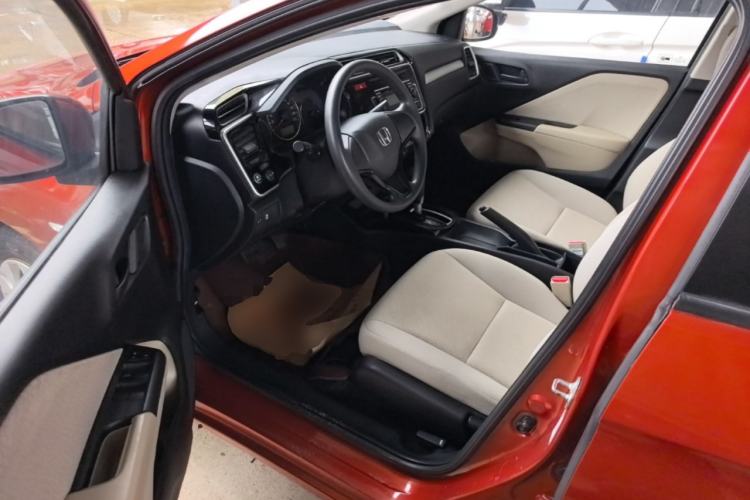 Used Honda Greiz 2016 1.5L CVT Comfort Version Driver Seat