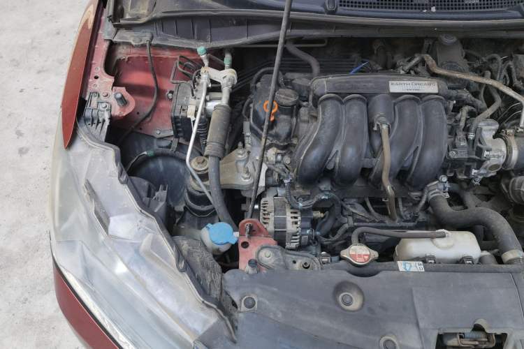 Used Honda Greiz 2016 1.5L CVT Comfort Version Engine Bay Right