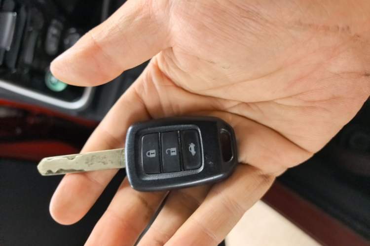 Used Honda Greiz 2016 1.5L CVT Comfort Version Vehicle Key