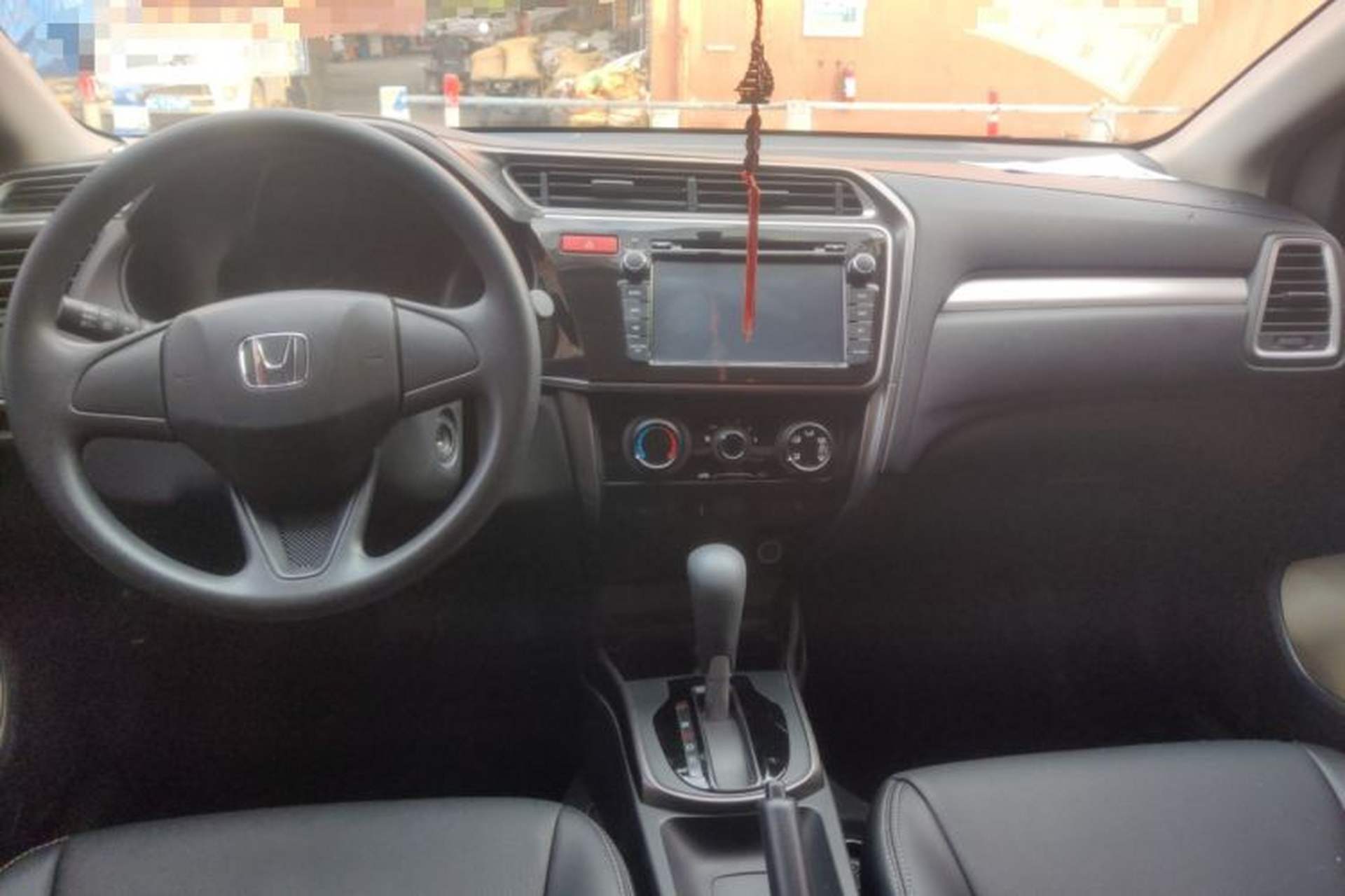 Used Honda Greiz 2016 1.5L CVT Classic Edition Center Console