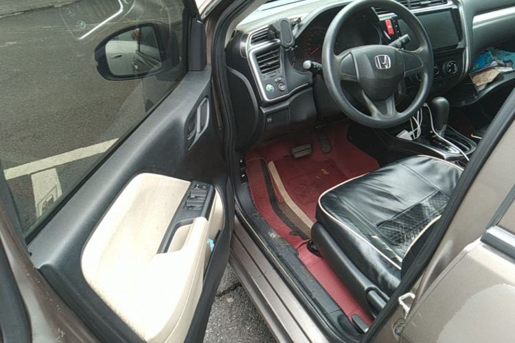 Used Honda Greiz 2016 1.5L CVT Classic Edition Driver Seat