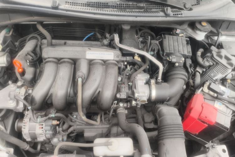 Used Honda Greiz 2016 1.5L CVT Luxury Edition Engine Bay