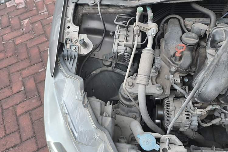 Used Honda Greiz 2016 1.5L Manual Classic Edition Engine Bay Right