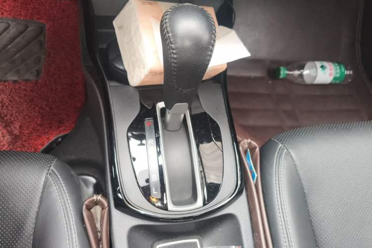 Used Honda Greiz 2016 1.5L CVT Luxury Edition Gear Lever