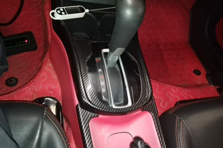 Used Honda Greiz 2016 1.5L CVT Fashion Edition Gear Lever