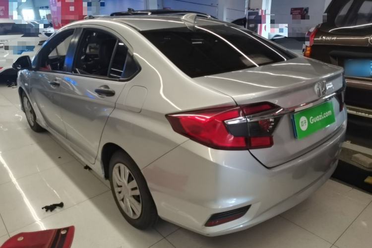 Used Honda Greiz 2016 1.5L CVT Fashion Edition Rear Left 45 Deg