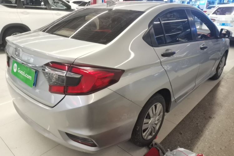 Used Honda Greiz 2016 1.5L CVT Fashion Edition Rear Right 45 Deg