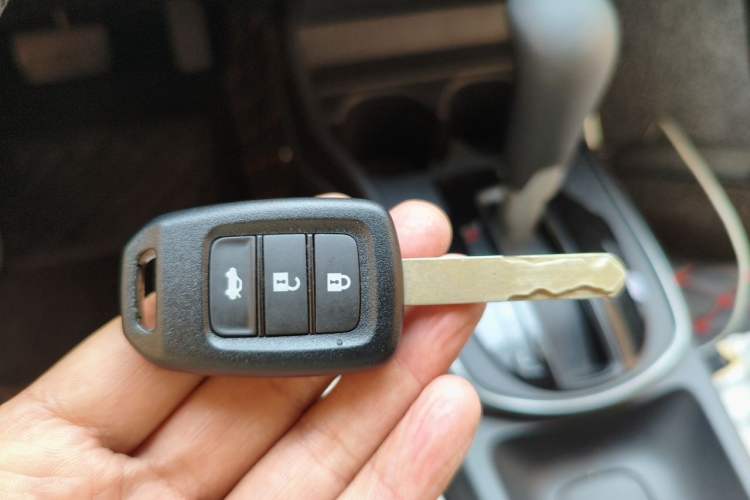 Used Honda Greiz 2016 1.5L CVT Classic Edition Vehicle Key