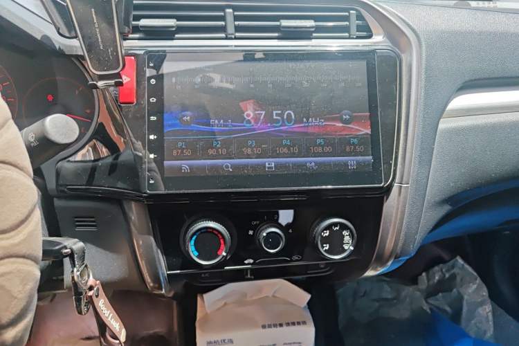 Used Honda Greiz 2016 1.5L Manual Classic Edition Audio And AC Panel