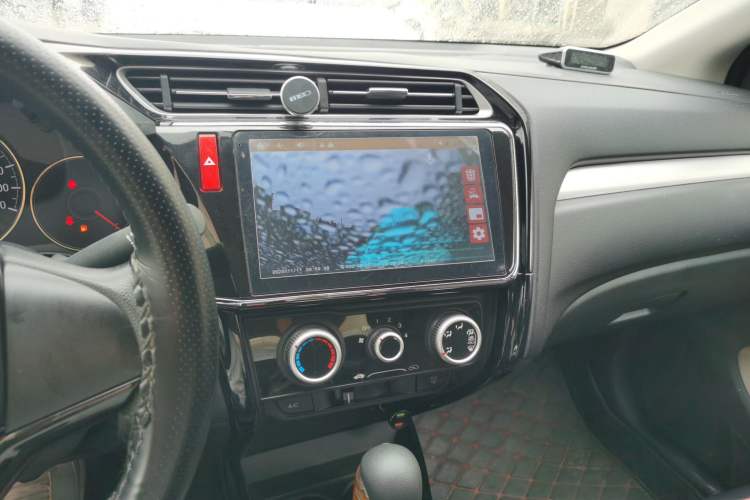 Used Honda Greiz 2016 1.5L CVT Comfort Version Audio And AC Panel