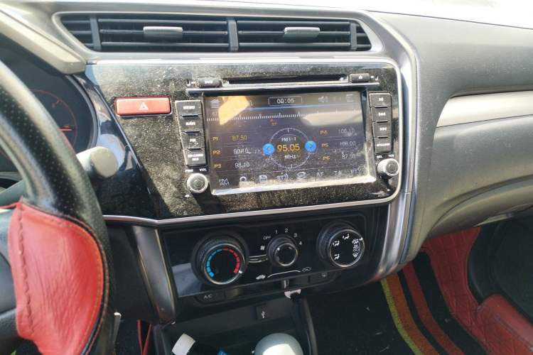 Used Honda Greiz 2016 1.5L CVT Comfort Version Audio And AC Panel