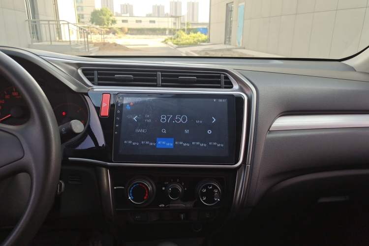 Used Honda Greiz 2016 1.5L CVT Classic Edition Audio And AC Panel