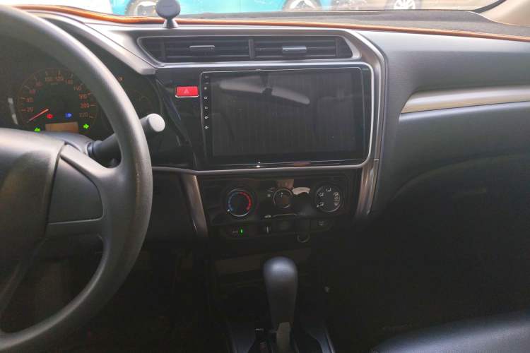 Used Honda Greiz 2016 1.5L CVT Classic Edition Audio And AC Panel