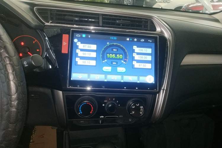 Used Honda Greiz 2016 1.5L CVT Classic Edition Audio And AC Panel