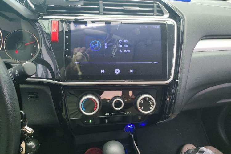 Used Honda Greiz 2016 1.5L CVT Comfort Version Audio And AC Panel
