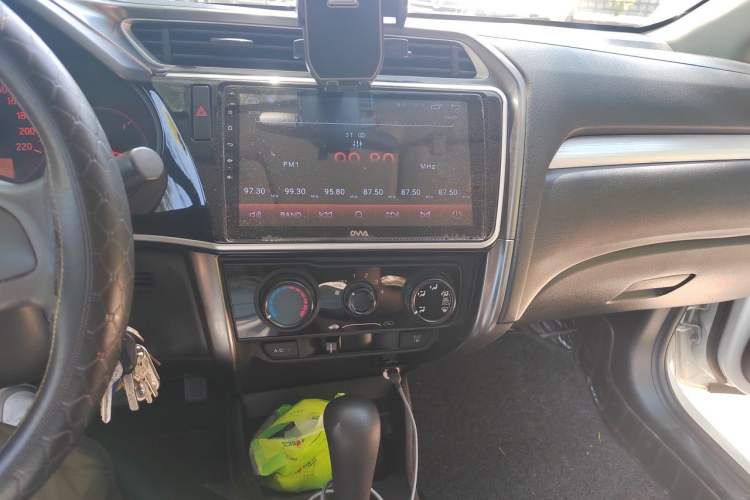 Used Honda Greiz 2016 1.5L CVT Classic Edition Audio And AC Panel