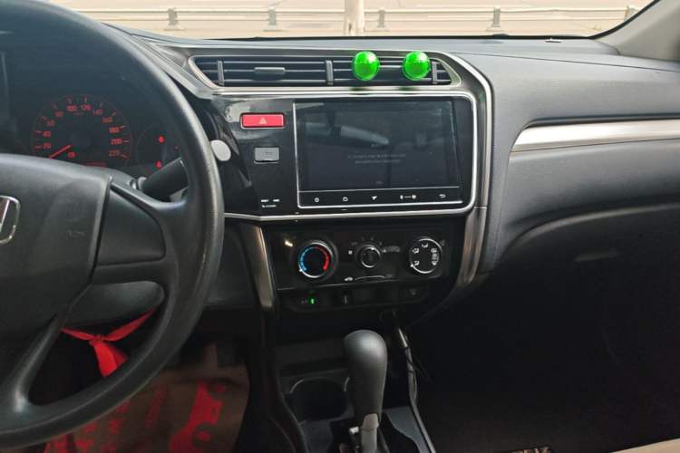 Used Honda Greiz 2016 1.5L CVT Classic Edition Audio And AC Panel