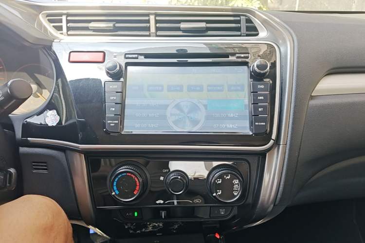 Used Honda Greiz 2016 1.5L CVT Classic Edition Audio And AC Panel