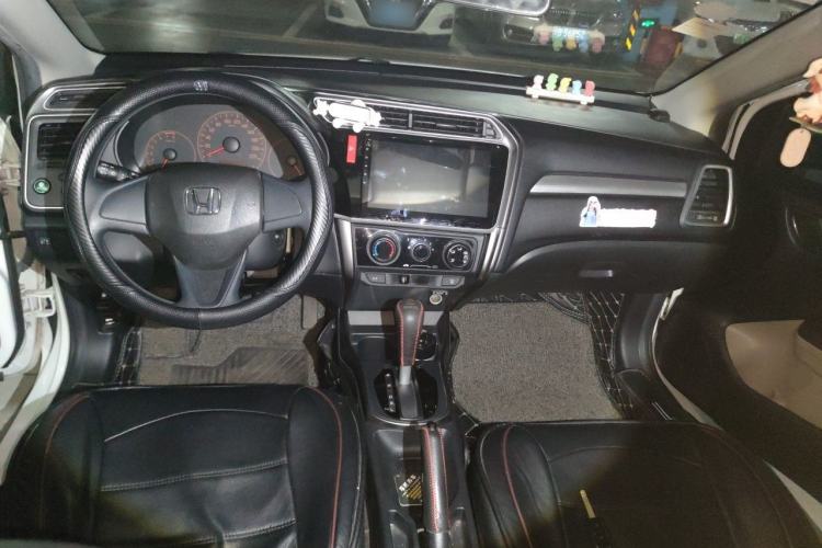 Used Honda Greiz 2016 1.5L CVT Classic Edition Center Console