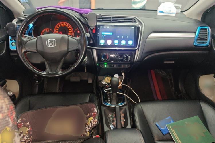 Used Honda Greiz 2016 1.5L CVT Classic Edition Center Console