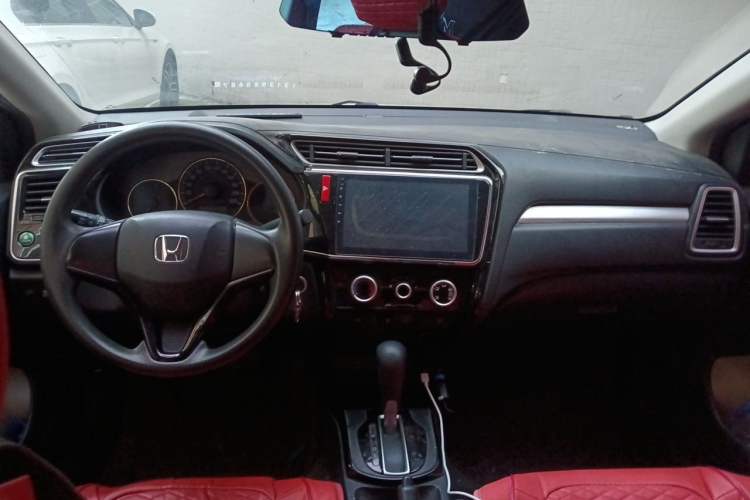 Used Honda Greiz 2016 1.5L CVT Comfort Version Center Console