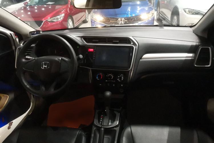 Used Honda Greiz 2016 1.5L CVT Classic Edition Center Console