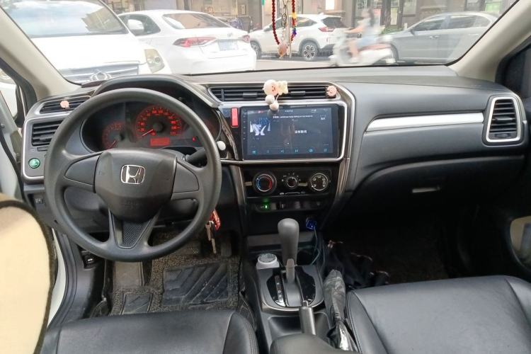 Used Honda Greiz 2016 1.5L CVT Classic Edition Center Console