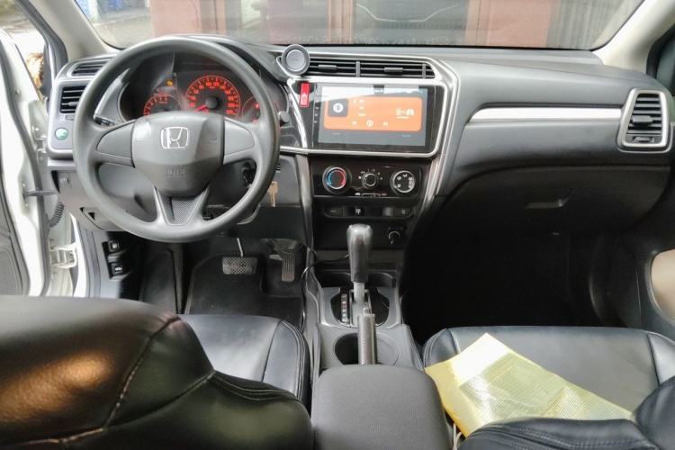Used Honda Greiz 2016 1.5L CVT Classic Edition Center Console